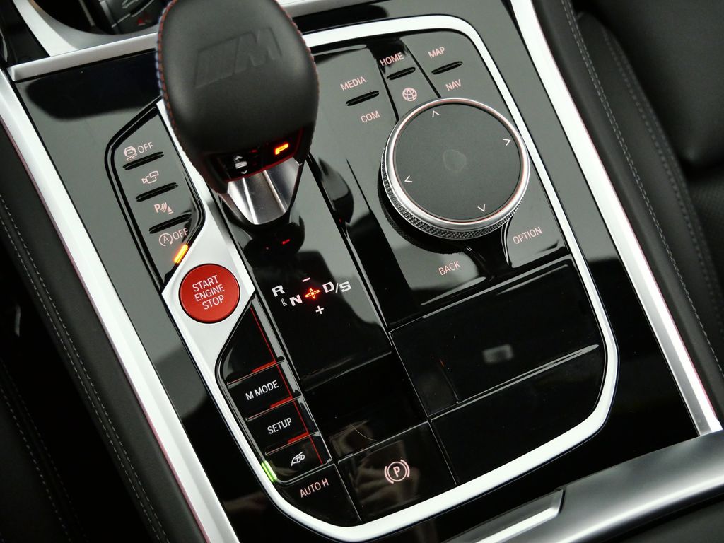 Thumbnail: 2025 BMW M8 - 49