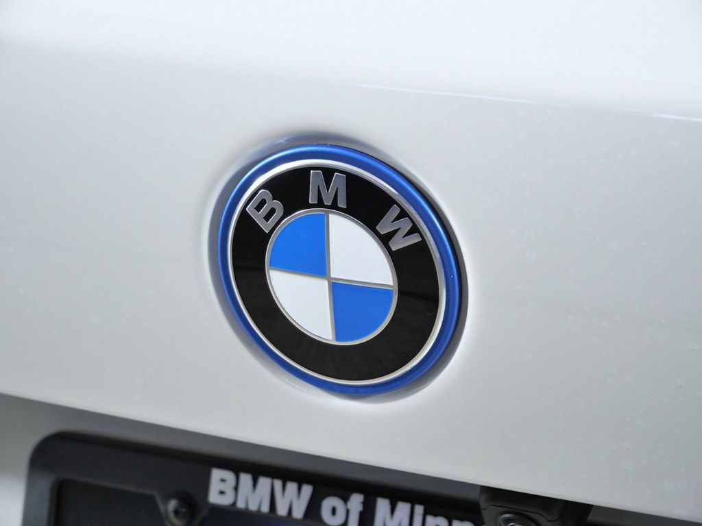 Thumbnail: 2026 BMW X5 - 11