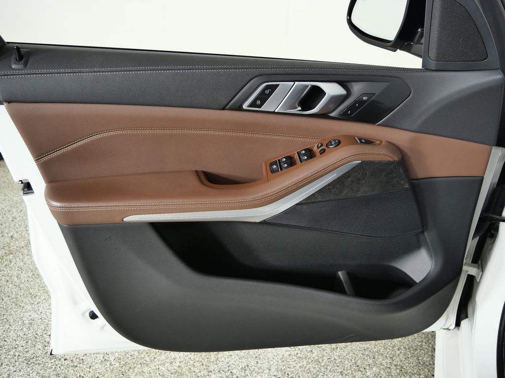 Thumbnail: 2022 BMW X5 - 34