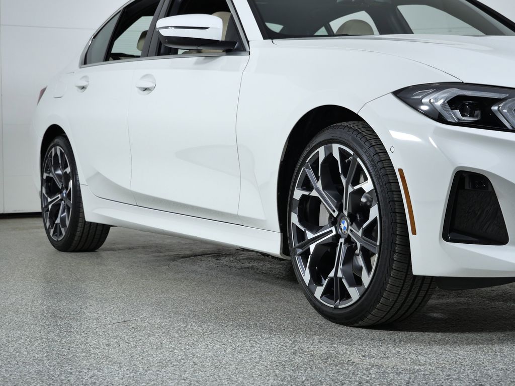 Thumbnail: 2025 BMW 3 Series - 8