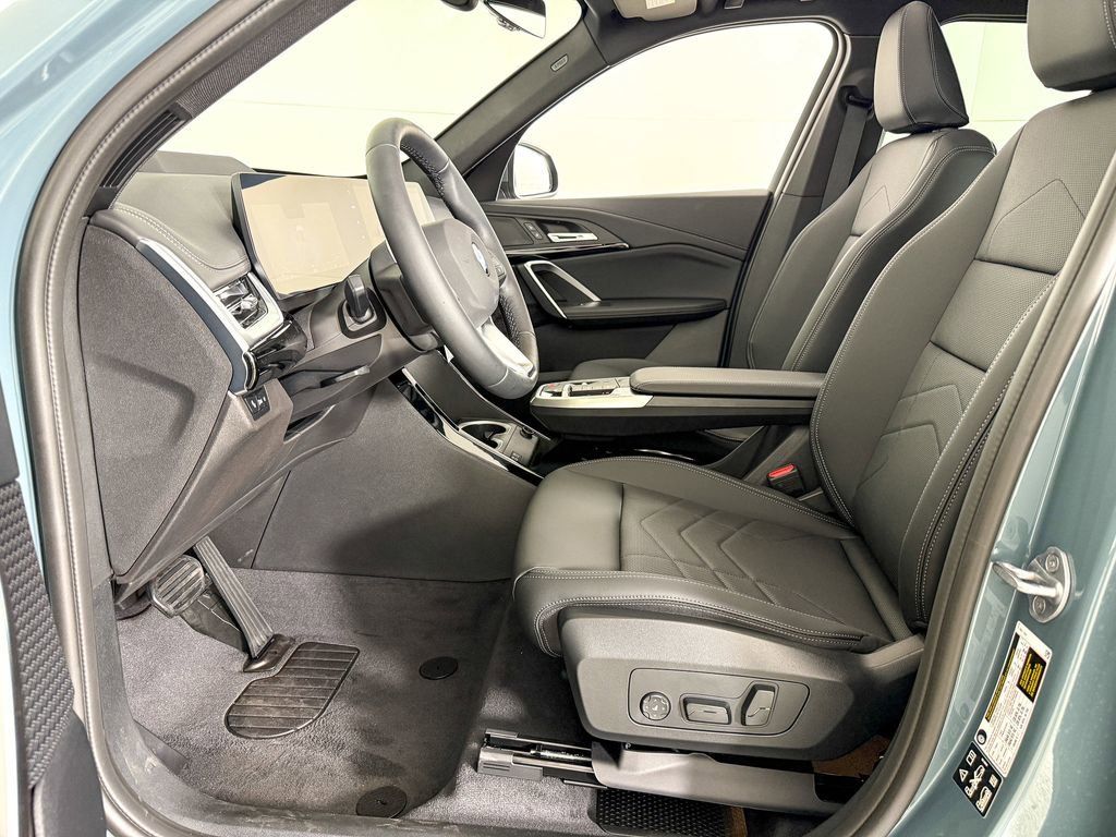 Thumbnail: 2025 BMW X1 - 31