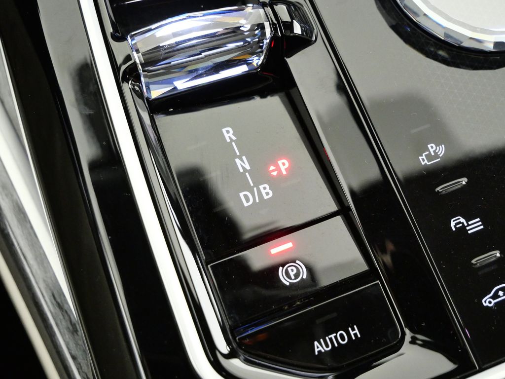 Thumbnail: 2023 BMW i7 - 48