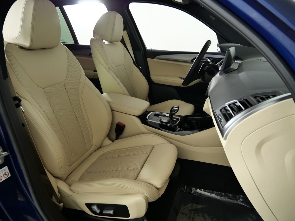 Thumbnail: 2022 BMW X3 - 26
