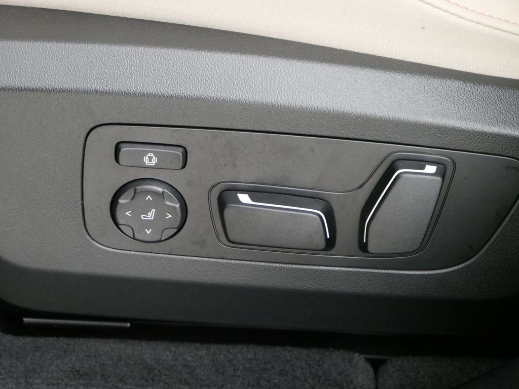 Thumbnail: 2025 BMW X3 - 33