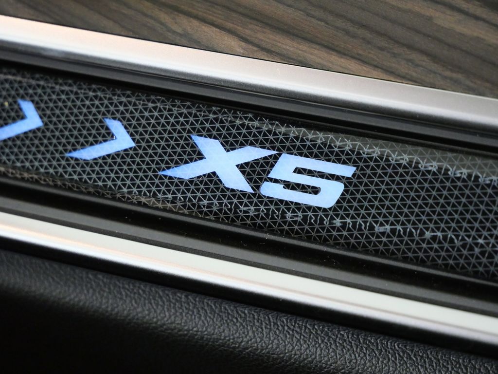 Thumbnail: 2026 BMW X5 - 24