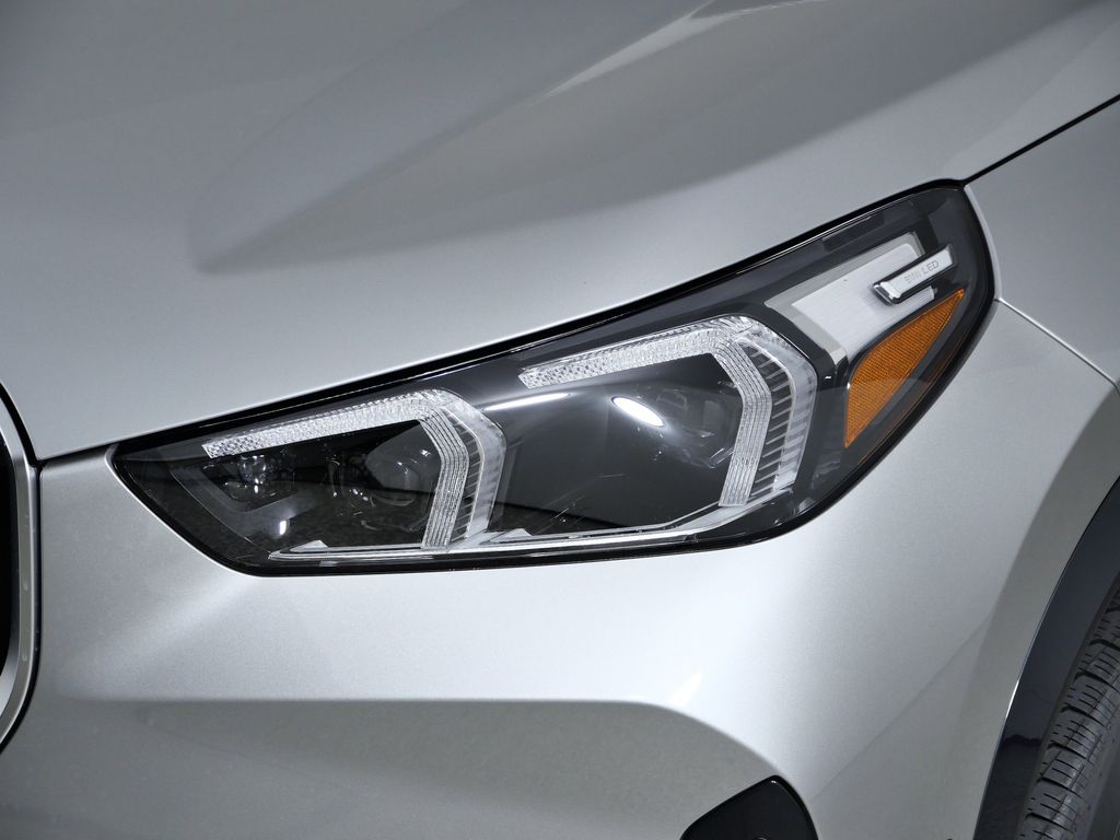 Thumbnail: 2026 BMW X1 - 3