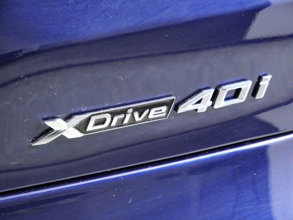Thumbnail: 2026 BMW X5 - 13