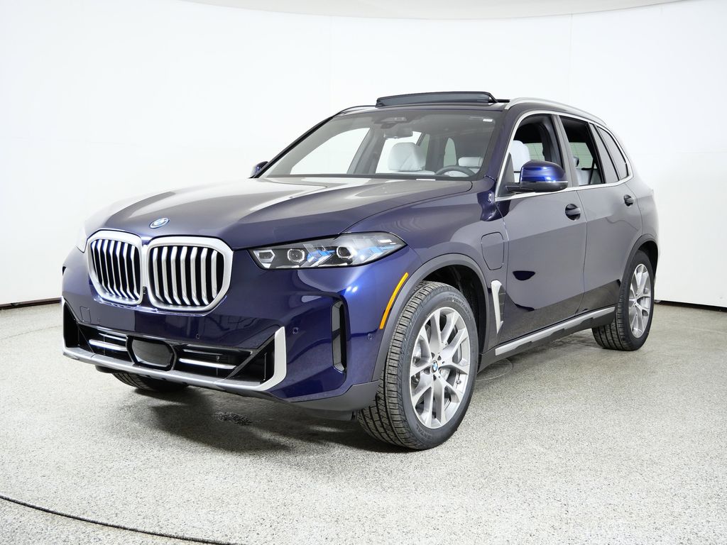 Thumbnail: 2026 BMW X5 - 1