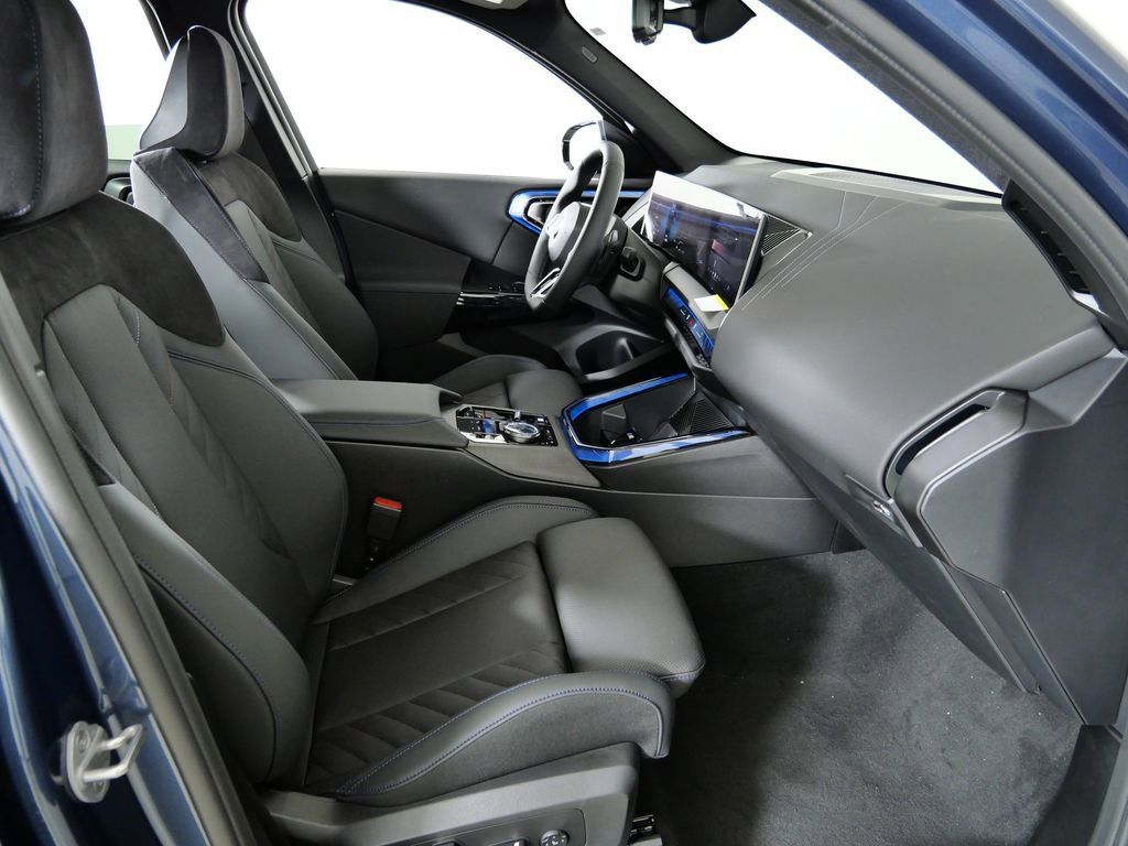 Thumbnail: 2026 BMW X3 - 21