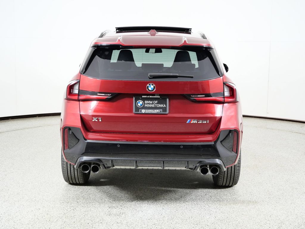 Thumbnail: 2026 BMW X1 - 10
