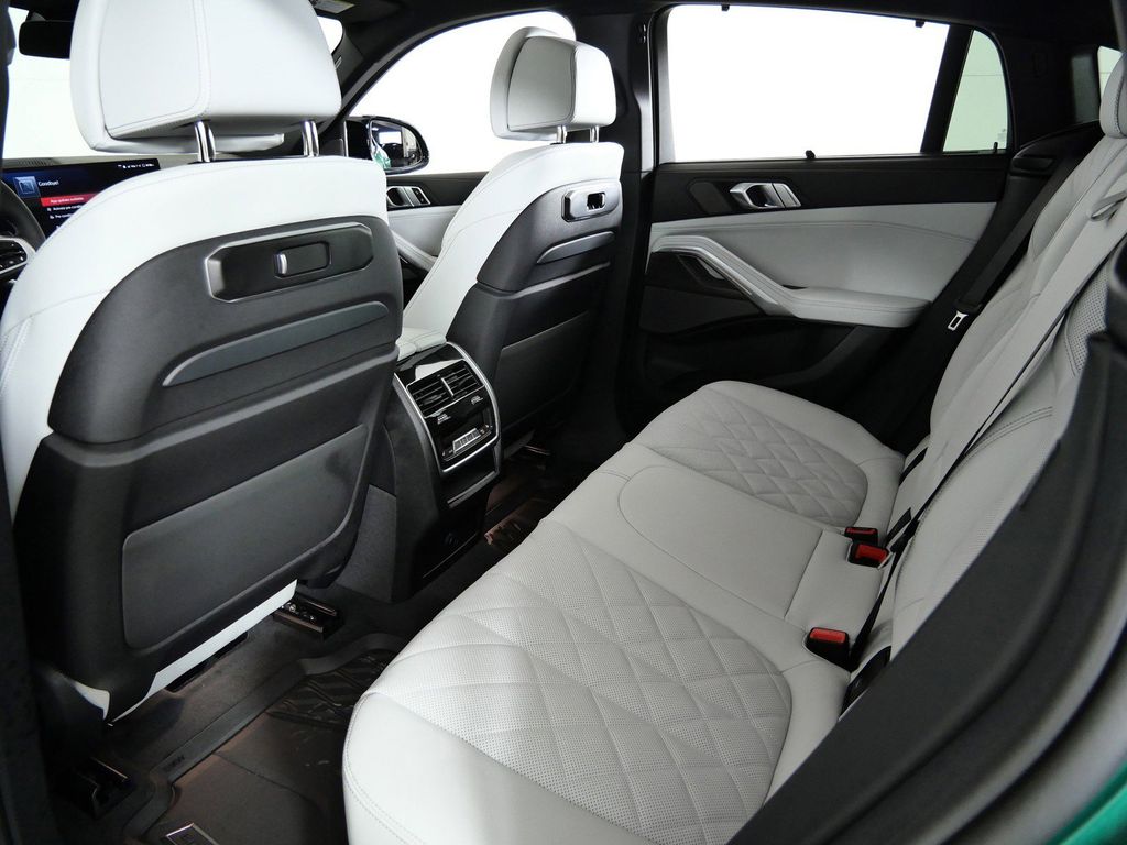 Thumbnail: 2026 BMW X6 - 31
