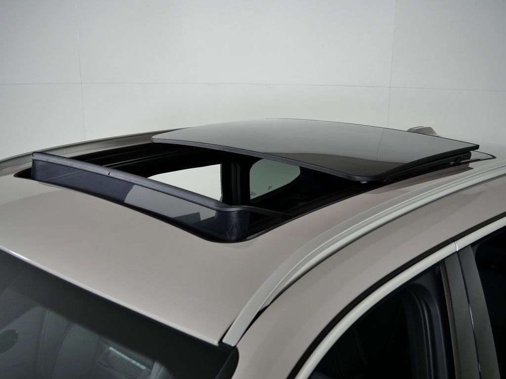 Thumbnail: 2026 BMW X1 - 20