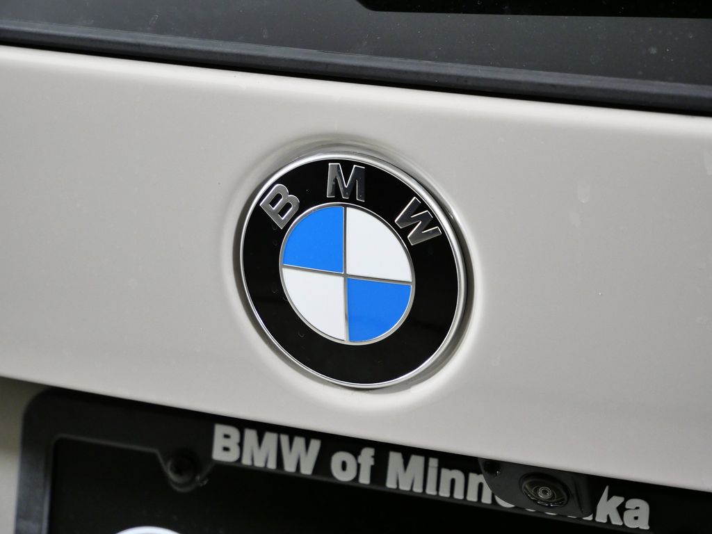 Thumbnail: 2026 BMW X1 - 11