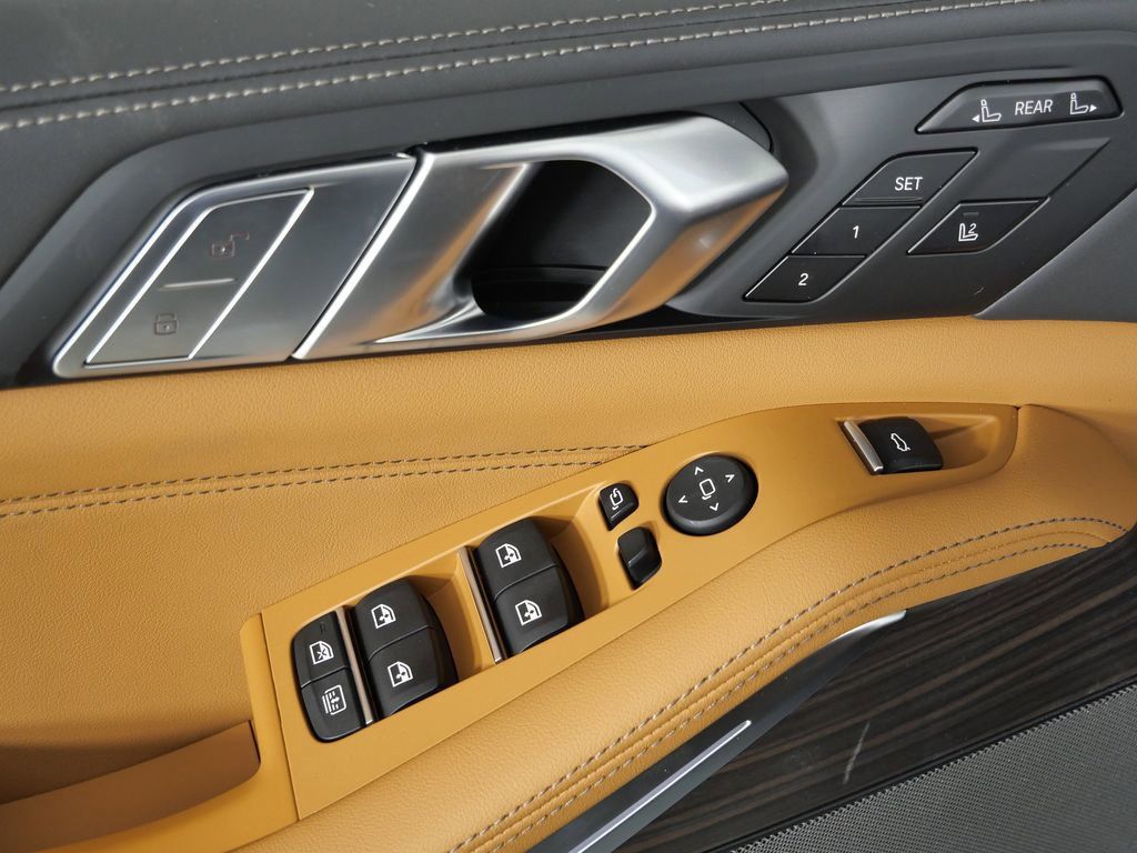 Thumbnail: 2026 BMW X7 - 41