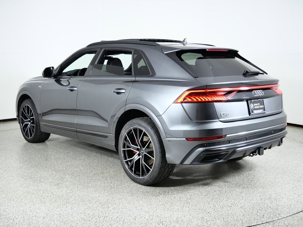 Thumbnail: 2020 Audi Q8 - 15