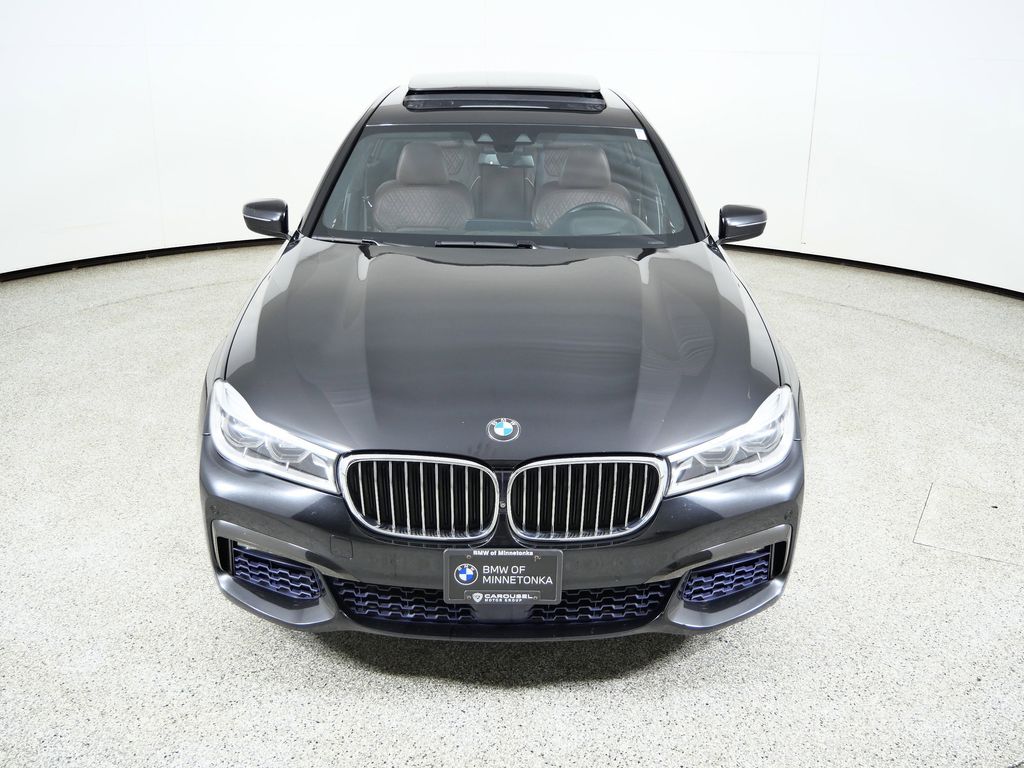 Thumbnail: 2016 BMW 7 Series - 17