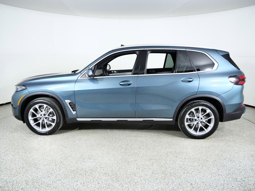 Thumbnail: 2026 BMW X5 - 15