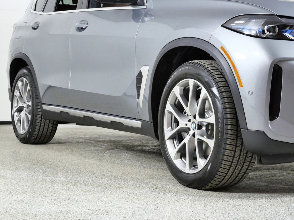 Thumbnail: 2026 BMW X5 - 6