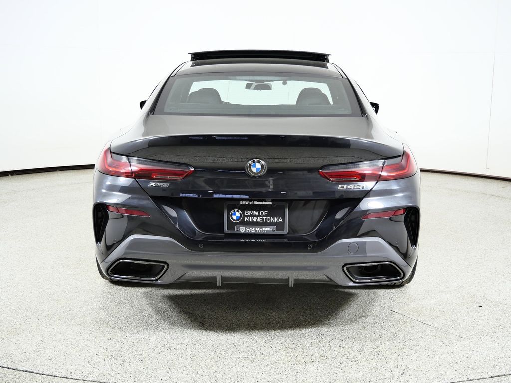 Thumbnail: 2026 BMW 8 Series - 11