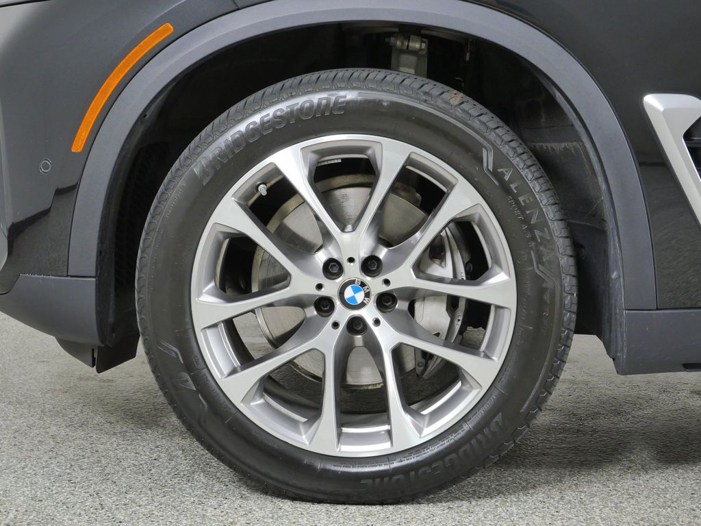 Thumbnail: 2024 BMW X5 - 19