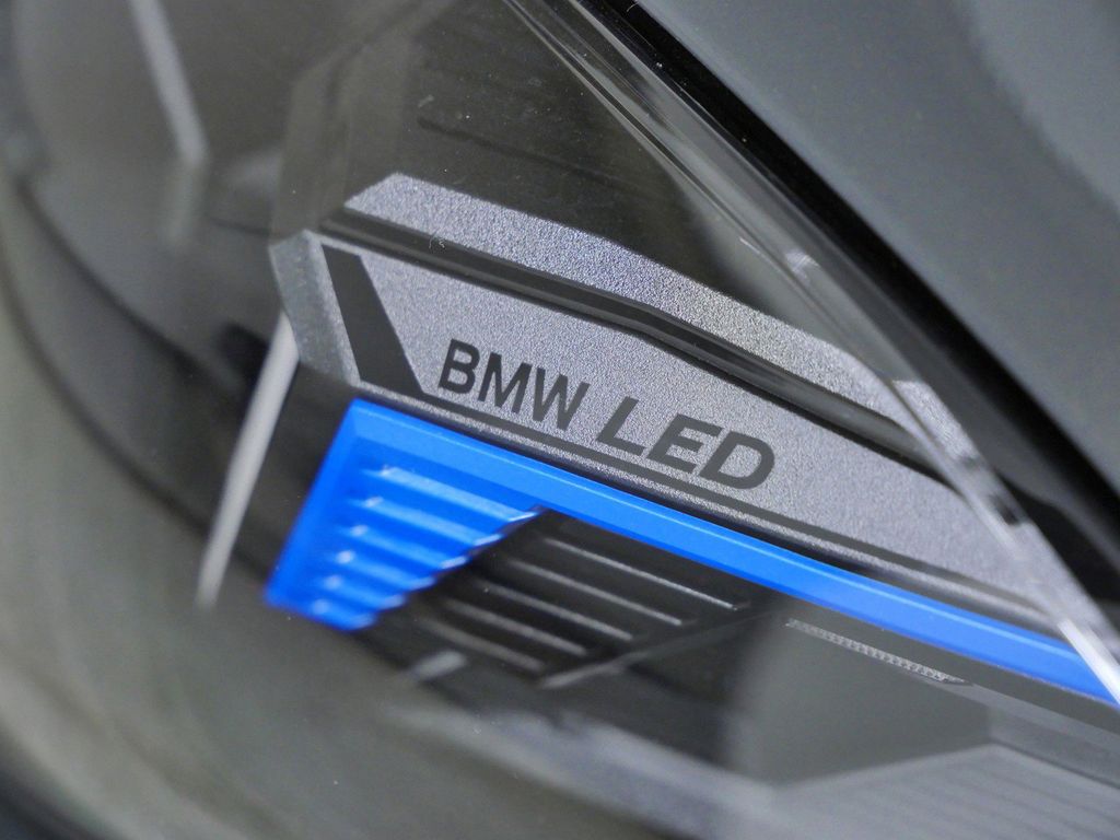 Thumbnail: 2026 BMW i4 - 4