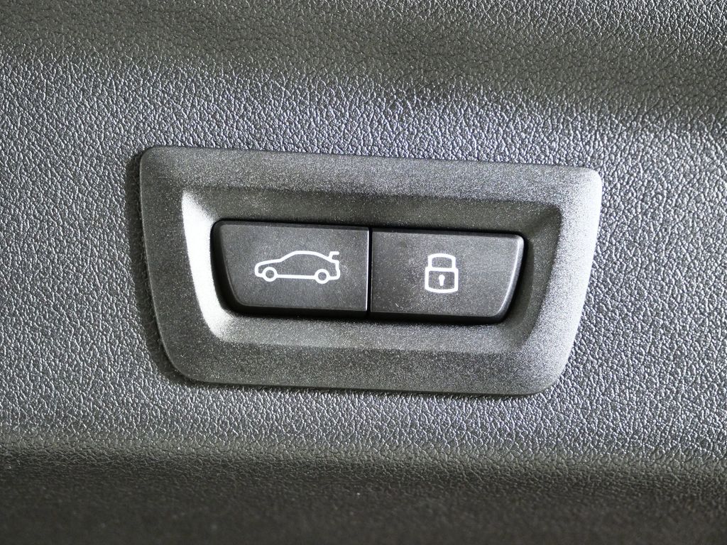 Thumbnail: 2026 BMW X1 - 32