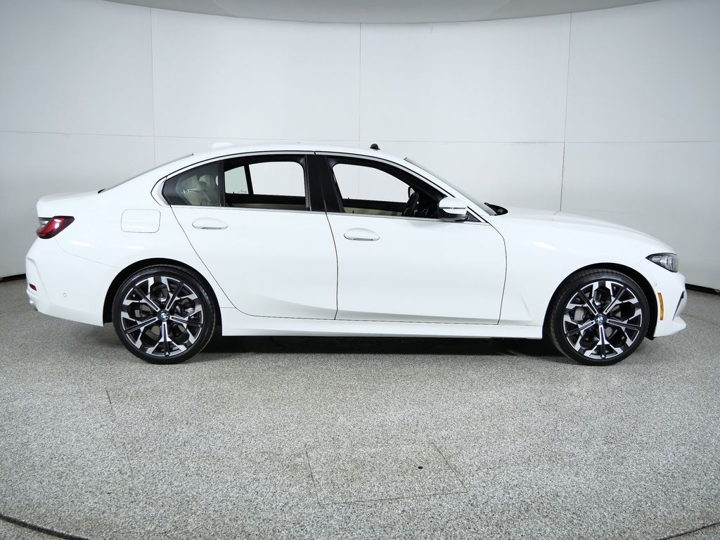 Thumbnail: 2025 BMW 3 Series - 10