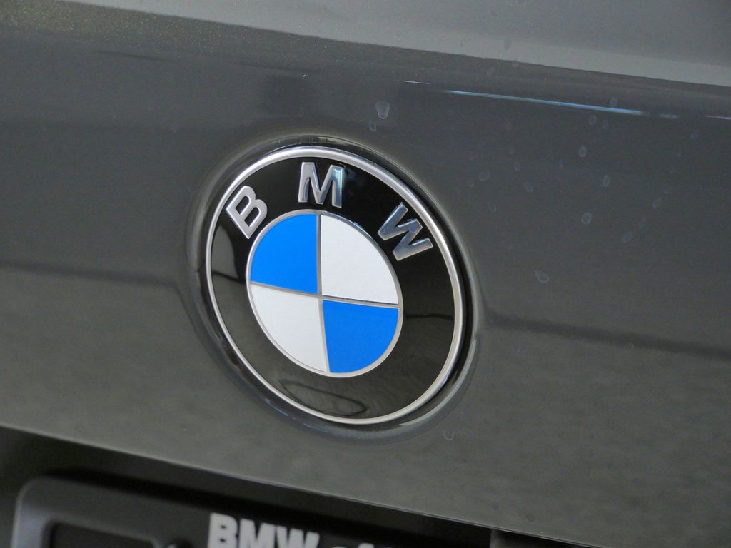 Thumbnail: 2026 BMW X5 - 11