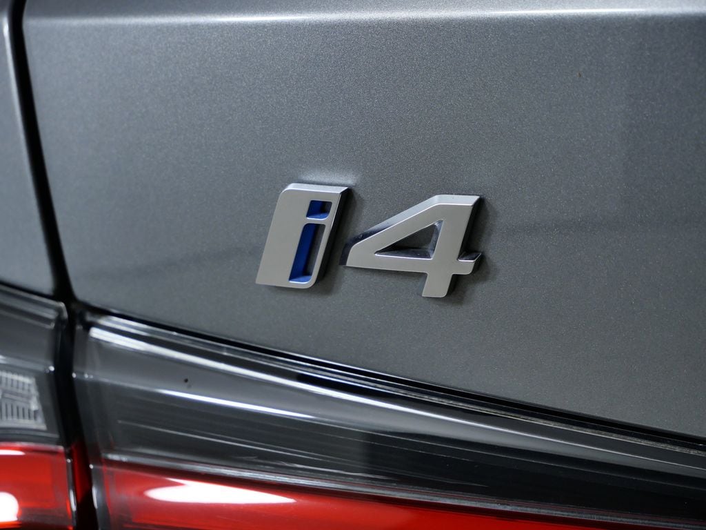 Thumbnail: 2025 BMW i4 - 14