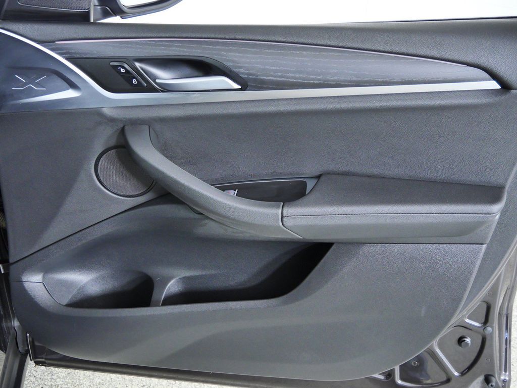Thumbnail: 2023 BMW X3 - 25