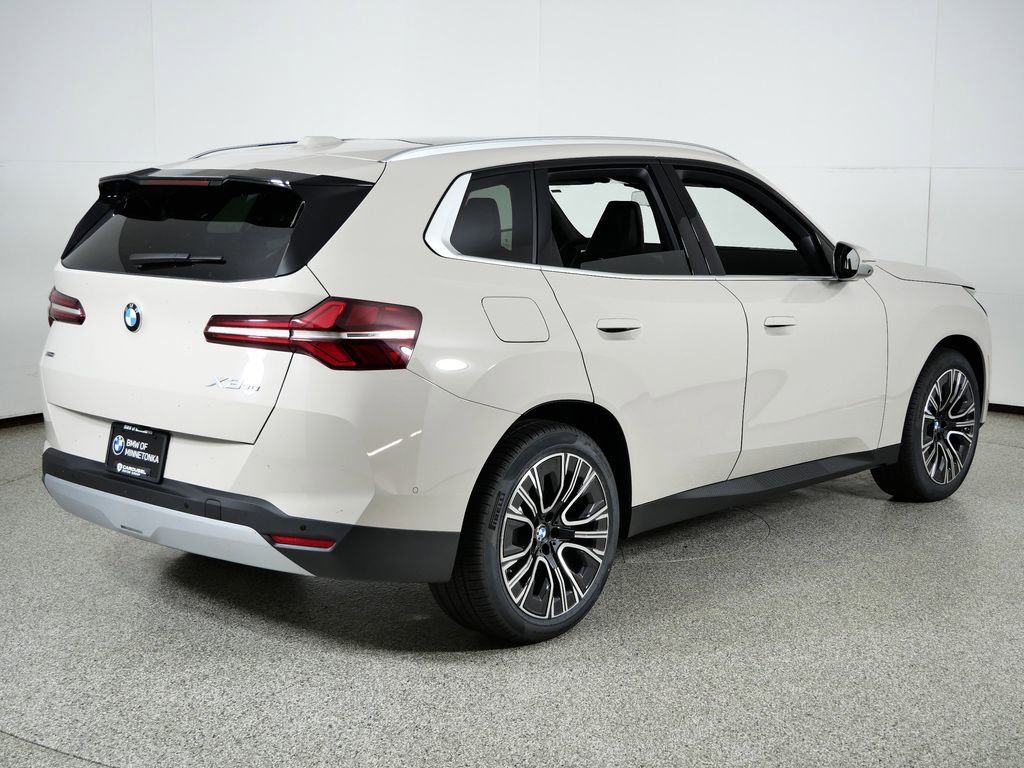 Thumbnail: 2026 BMW X3 - 11