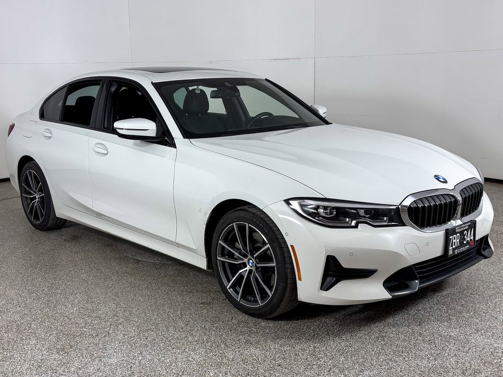 Thumbnail: 2022 BMW 3 Series - 4