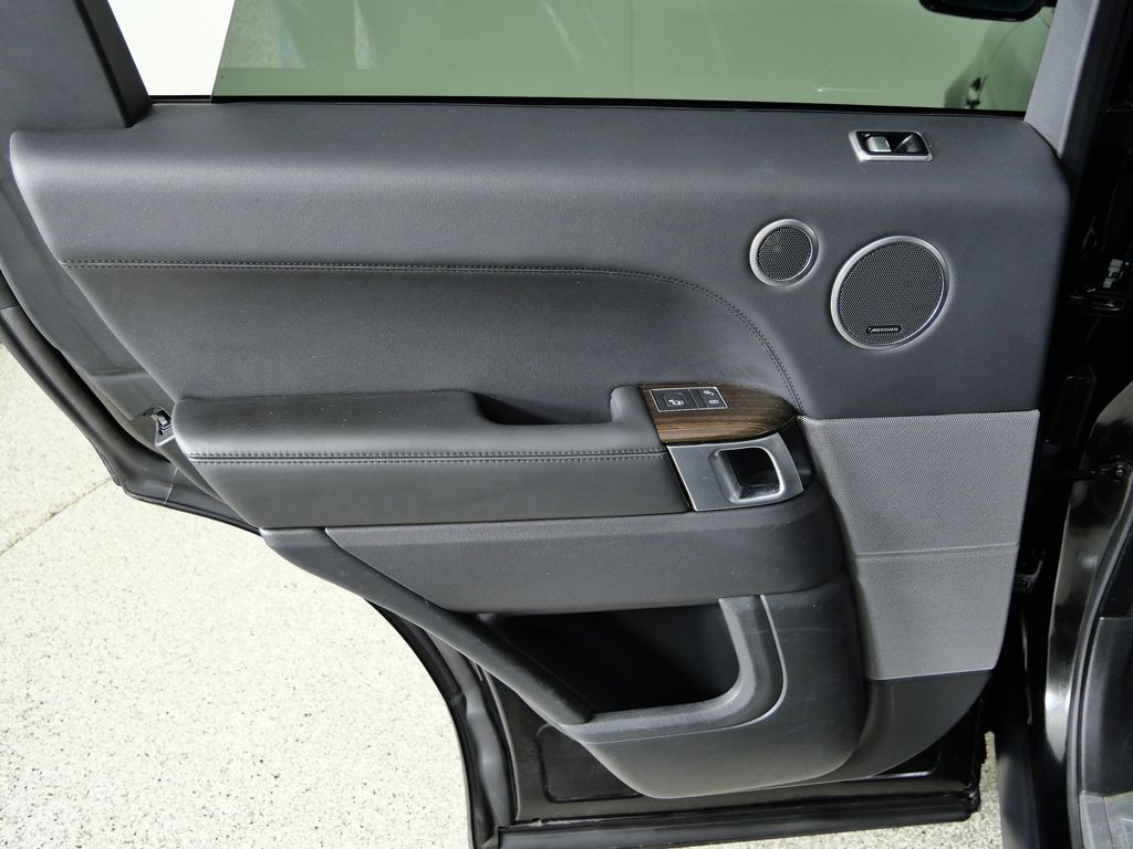 Thumbnail: 2018 Land Rover Range Rover Sport - 30