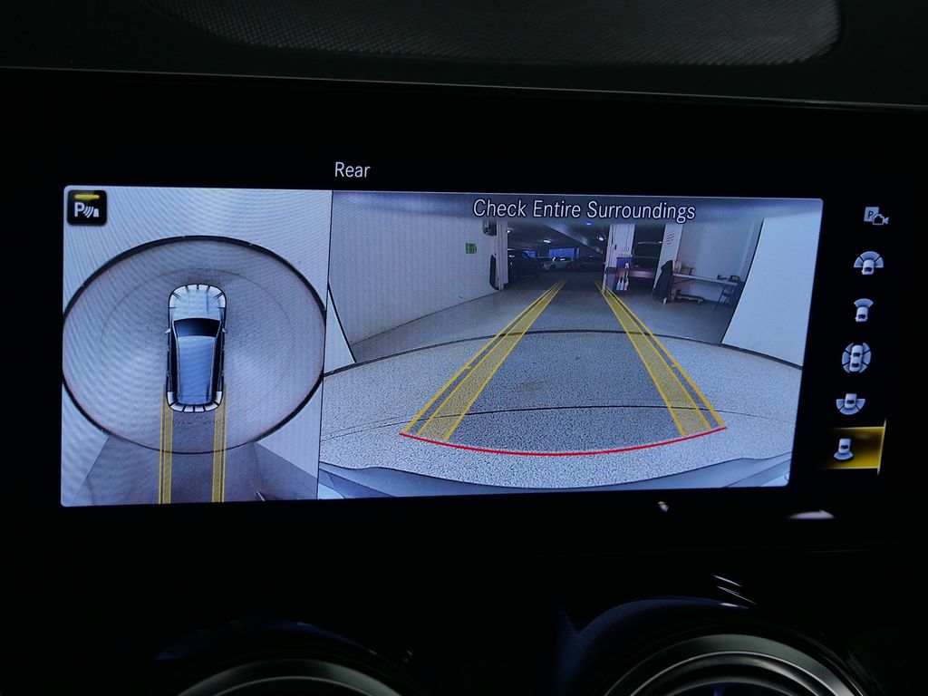 Thumbnail: 2022 Mercedes-Benz EQB - 50