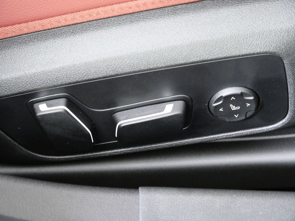 Thumbnail: 2026 BMW 3 Series - 22