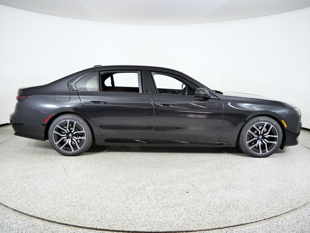 Thumbnail: 2026 BMW 7 Series - 8