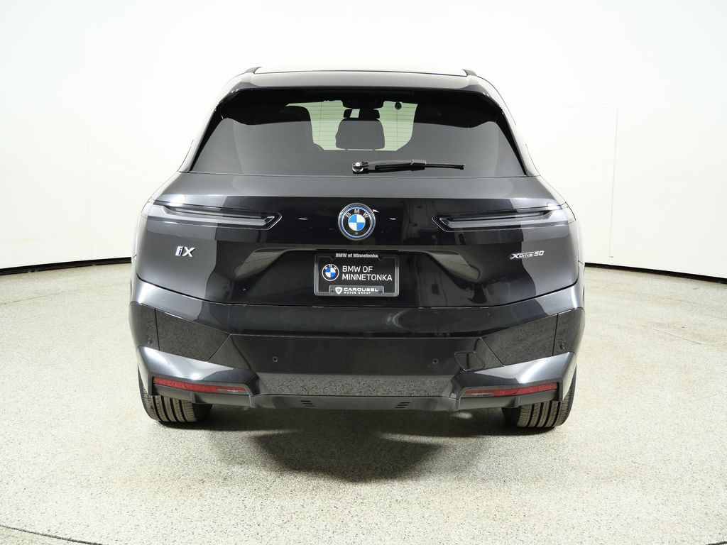 Thumbnail: 2024 BMW iX - 12