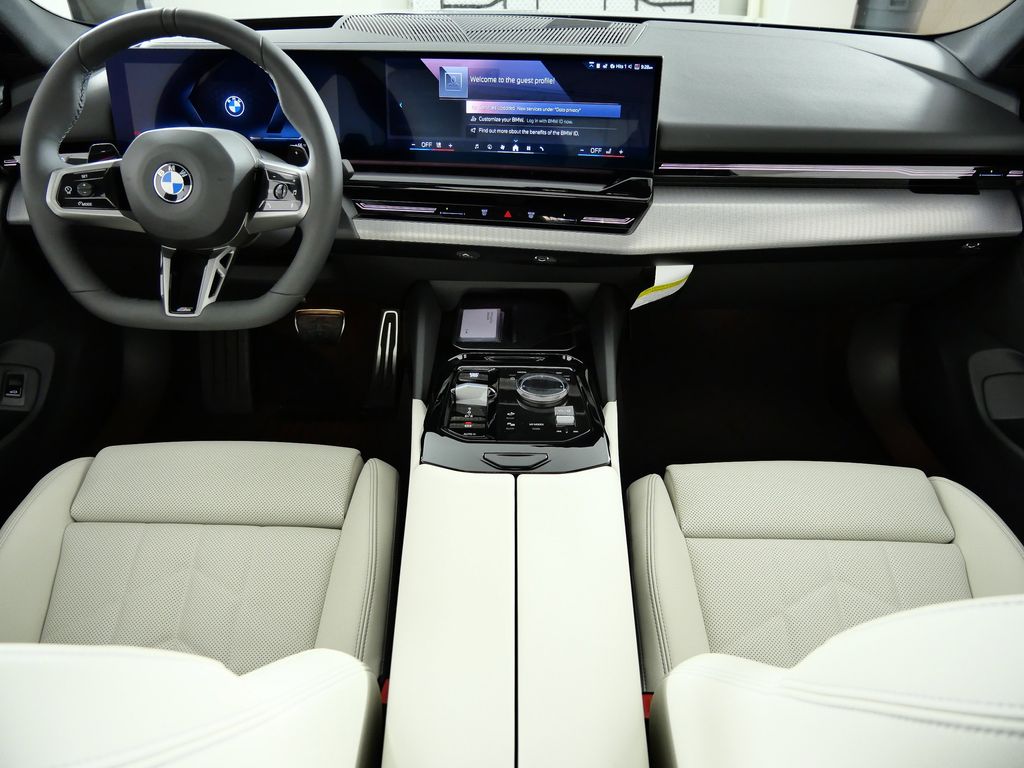 Thumbnail: 2026 BMW 5 Series - 5