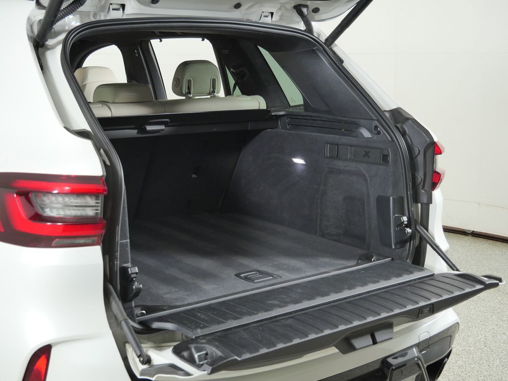 Thumbnail: 2023 BMW X5 - 27