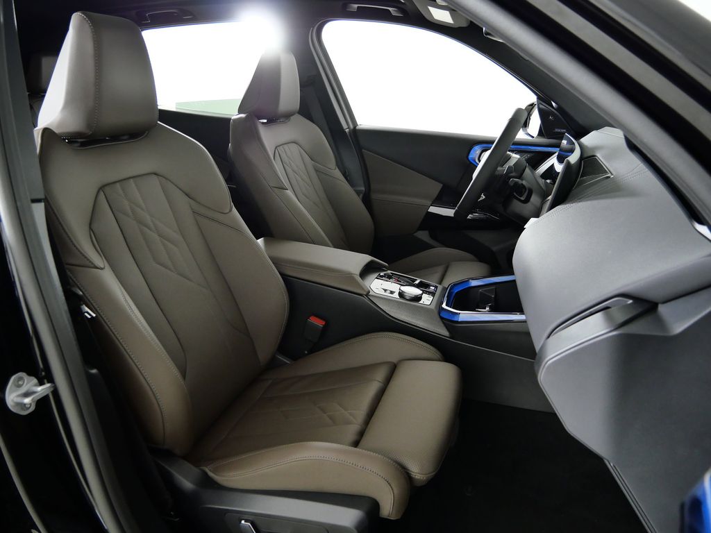 Thumbnail: 2026 BMW X3 - 22