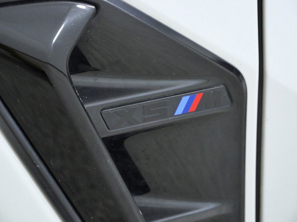Thumbnail: 2023 BMW X5 - 13