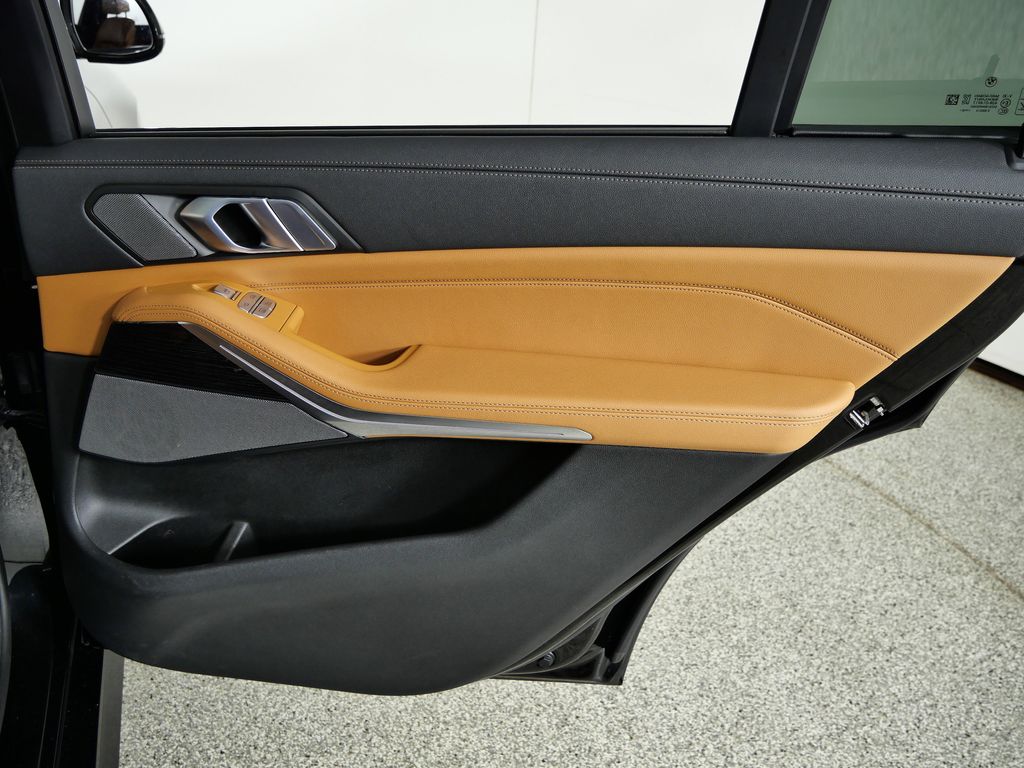 Thumbnail: 2020 BMW X7 - 25