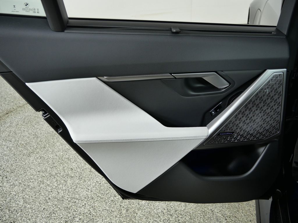 Thumbnail: 2026 BMW M5 - 29