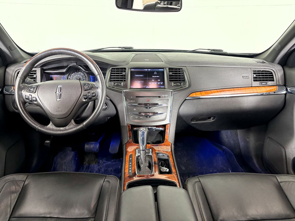 Thumbnail: 2013 Lincoln MKS - 9