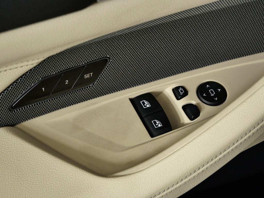 Thumbnail: 2026 BMW 4 Series - 32