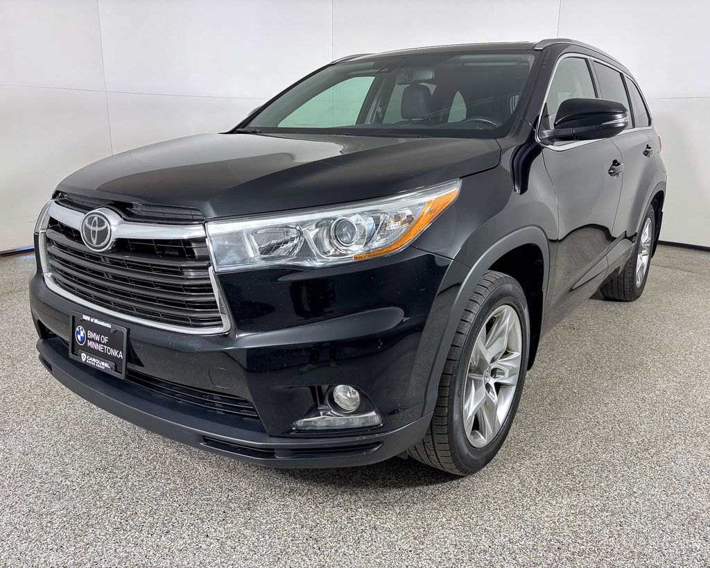 Thumbnail: 2015 Toyota Highlander - 5