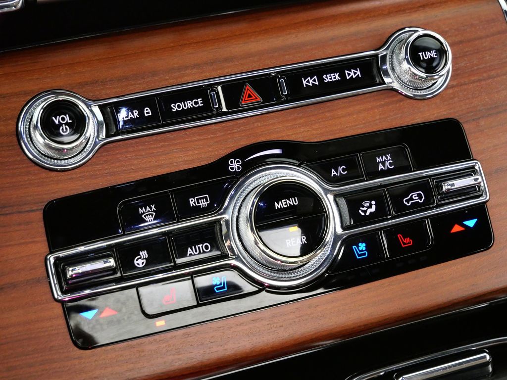 Thumbnail: 2023 Lincoln Aviator - 46