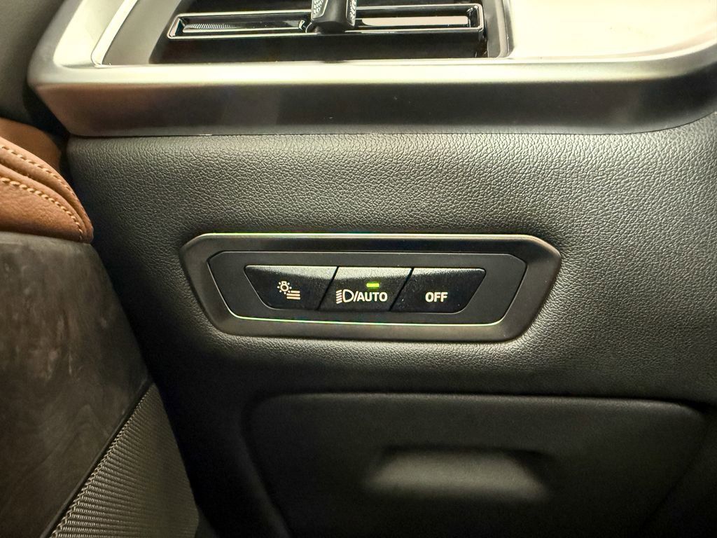 Thumbnail: 2026 BMW X7 - 45