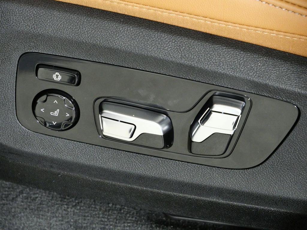 Thumbnail: 2026 BMW X5 - 39