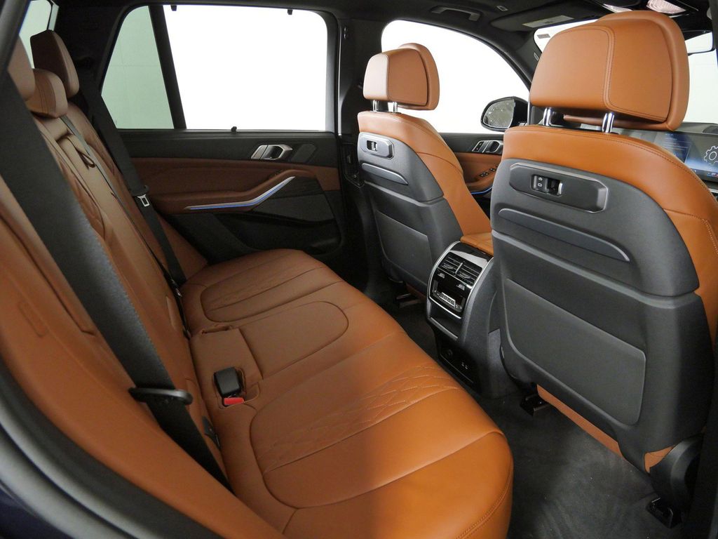 Thumbnail: 2026 BMW X5 - 26